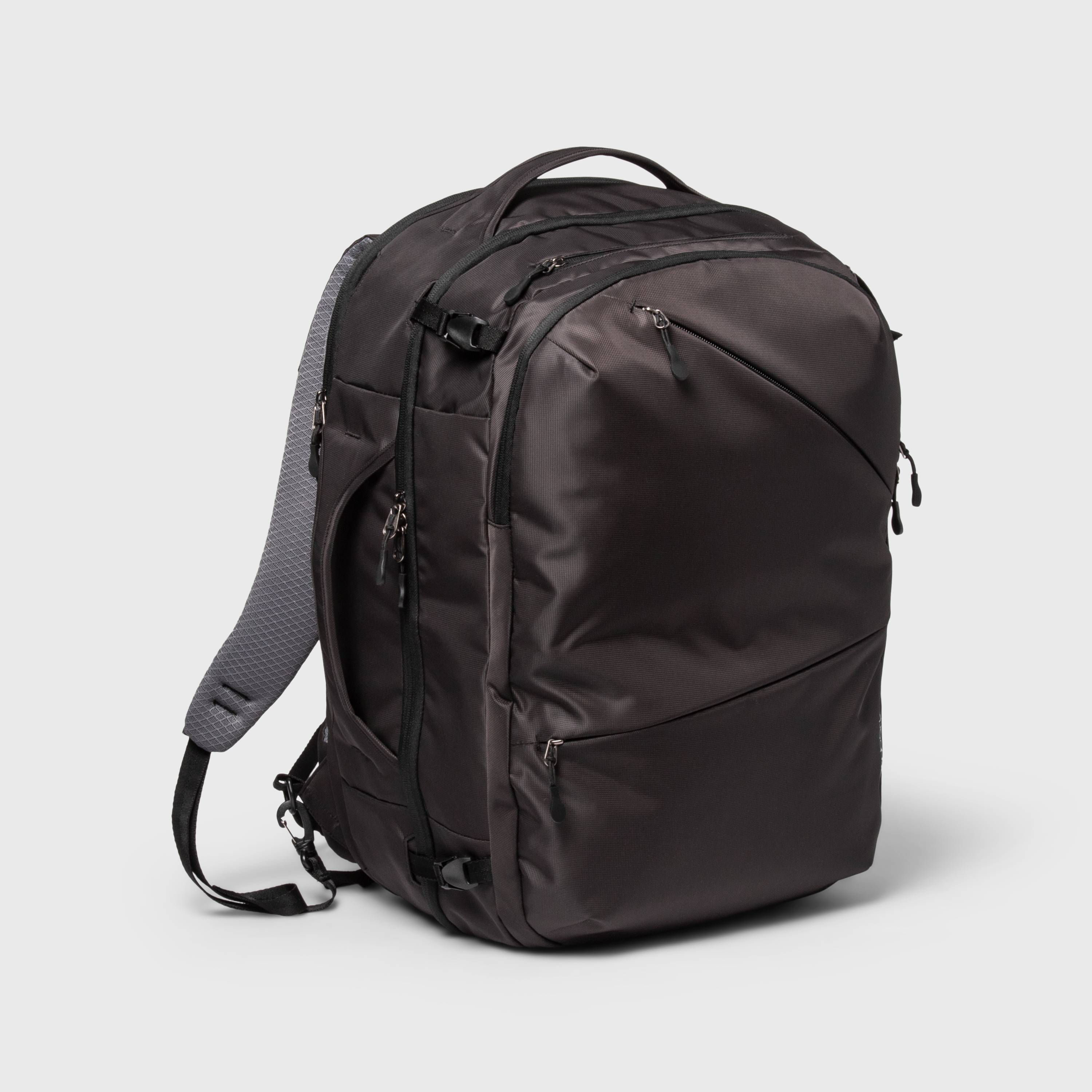 Embark-Backpack-Black-01