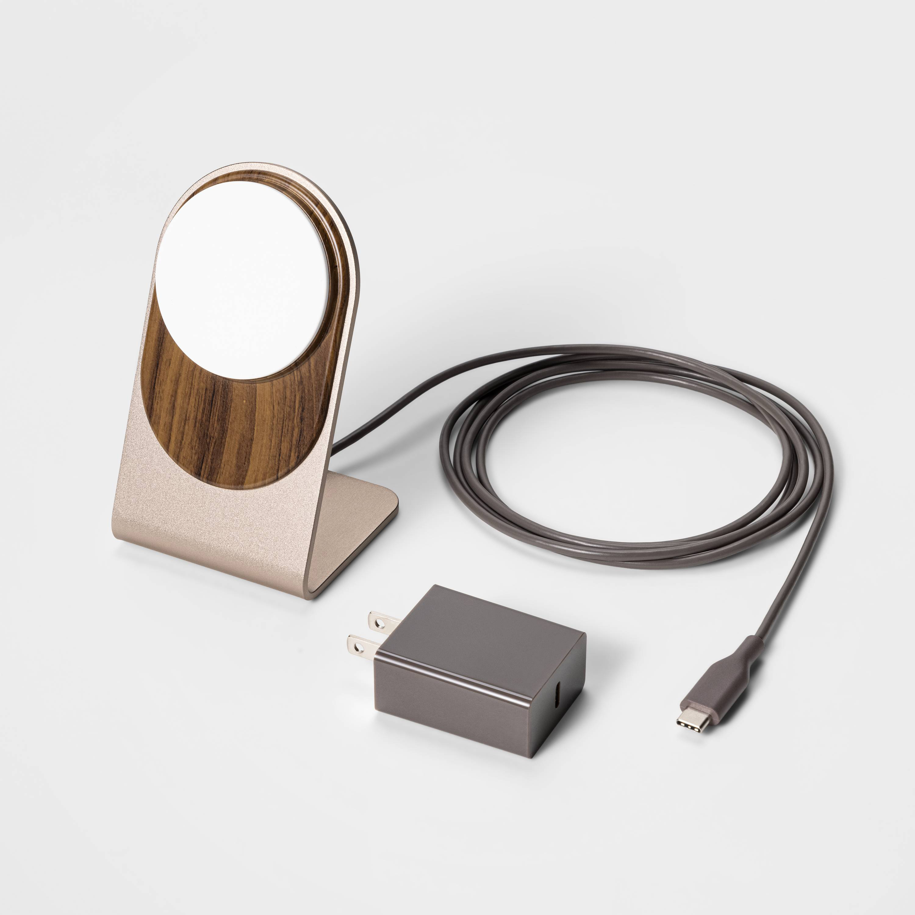 MagSafe-Charger-Stand-Wood-Grain