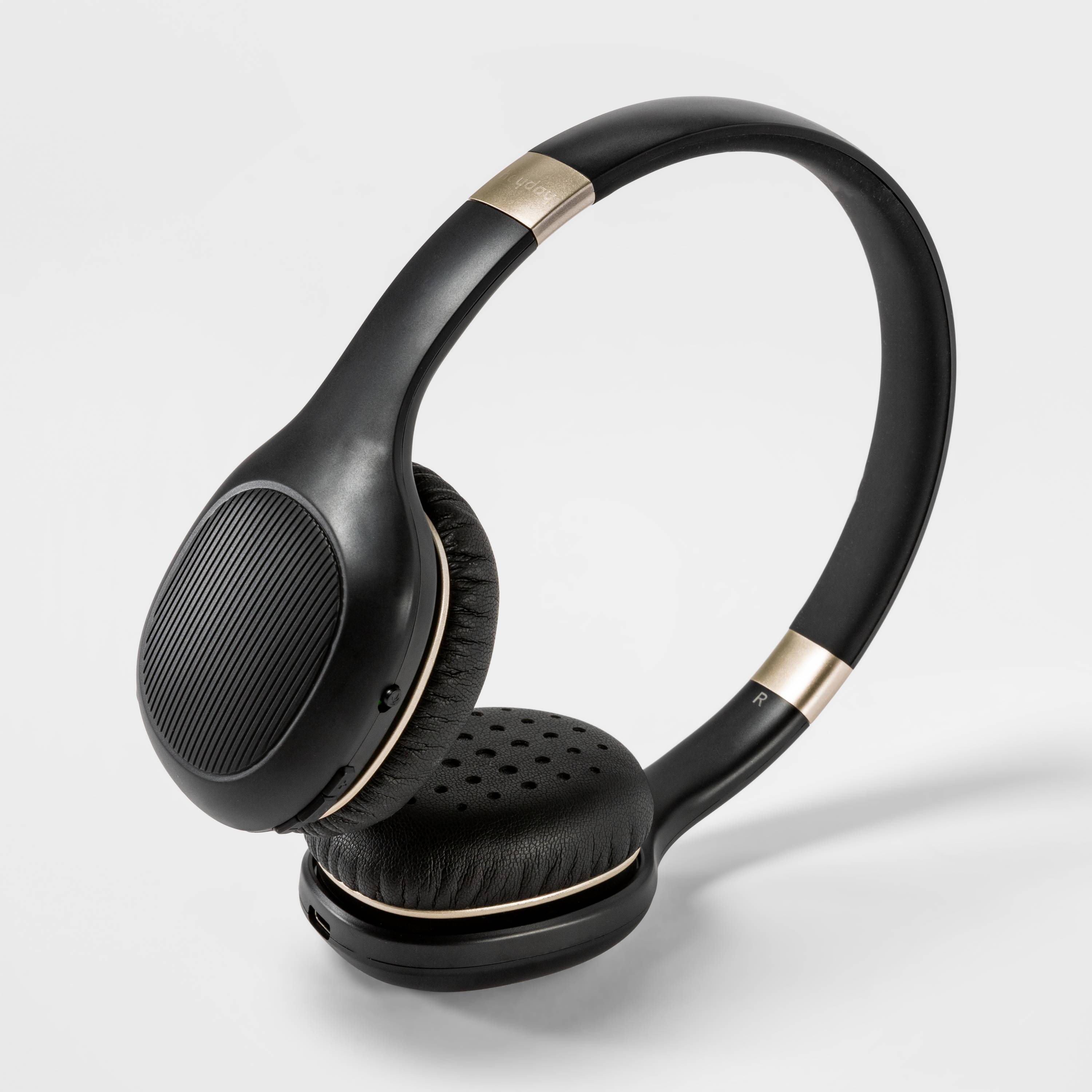 Wireless-Headset-BlackGold